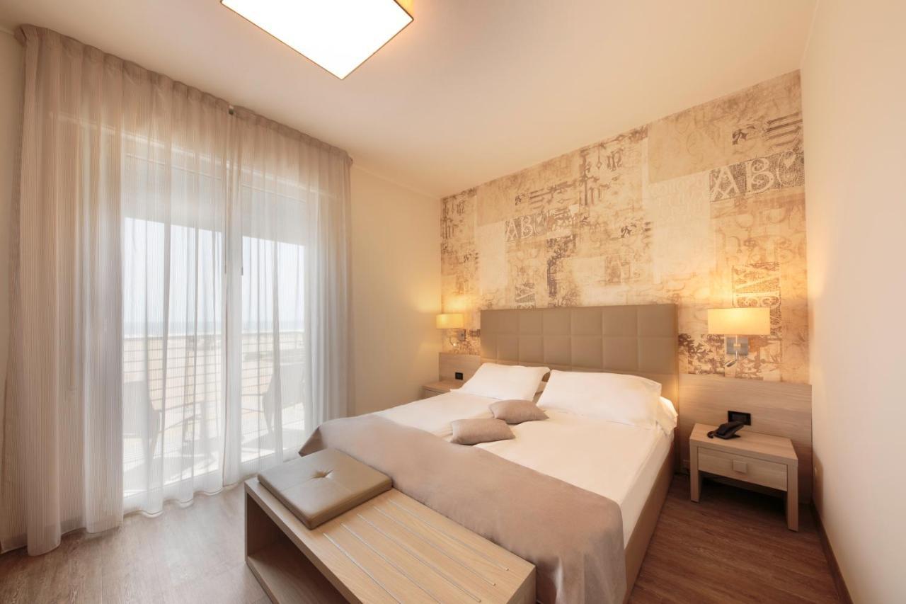 Hotel Monaco Caorle Exterior foto