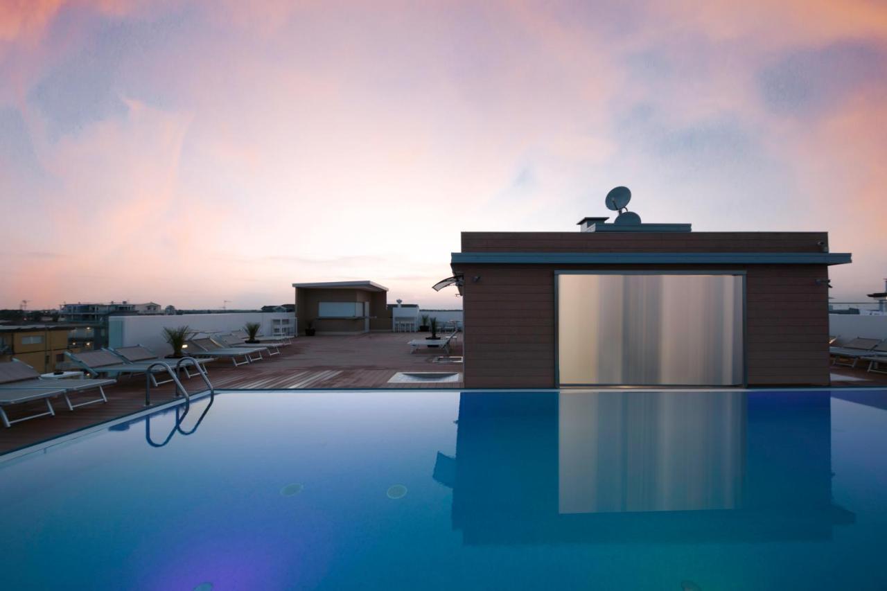 Hotel Monaco Caorle Exterior foto