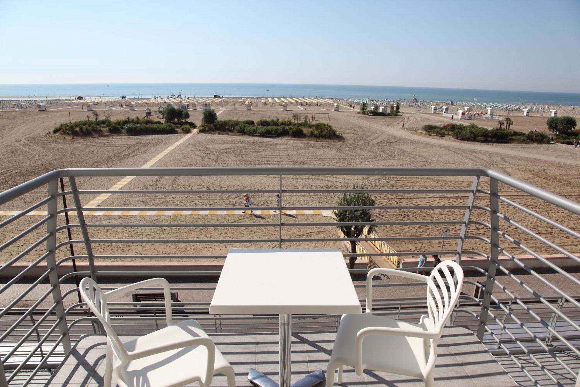 Hotel Monaco Caorle Habitación foto